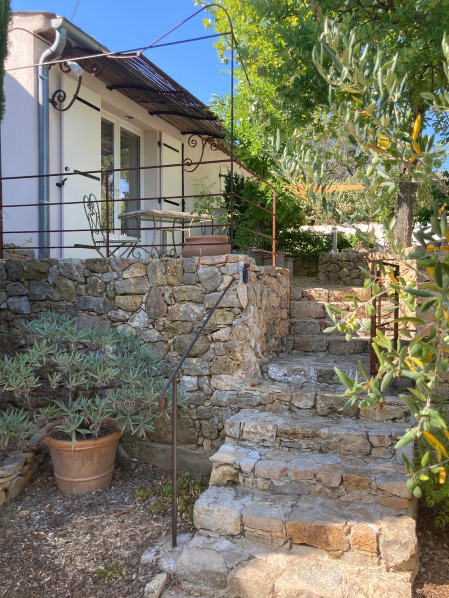 Maset Des Amandiers Hotel Cotignac Exterior foto